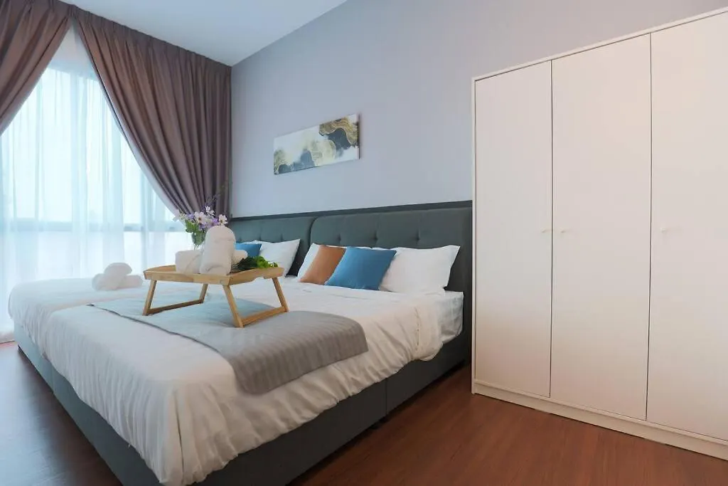 Elegant Homes 9Pax 5Bed Sunway Pyramid-Lagoon 2 Car Park Petaling Jaya Malaysia