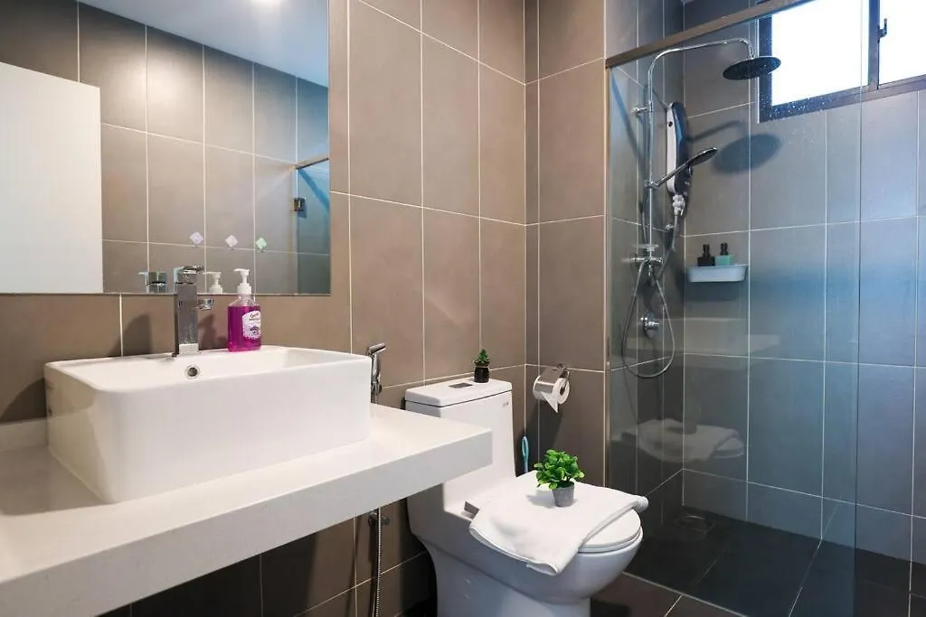 Elegant Homes 9Pax 5Bed Sunway Pyramid-Lagoon 2 Car Park Petaling Jaya Malaysia