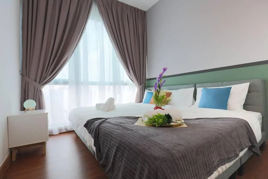 Elegant Homes 9Pax 5Bed Sunway Pyramid-Lagoon 2 Car Park Petaling Jaya