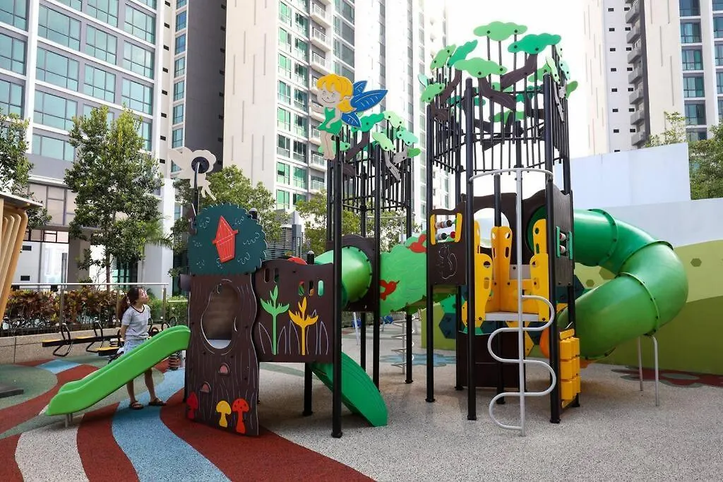 Elegant Homes 9Pax 5Bed Sunway Pyramid-Lagoon 2 Car Park Petaling Jaya